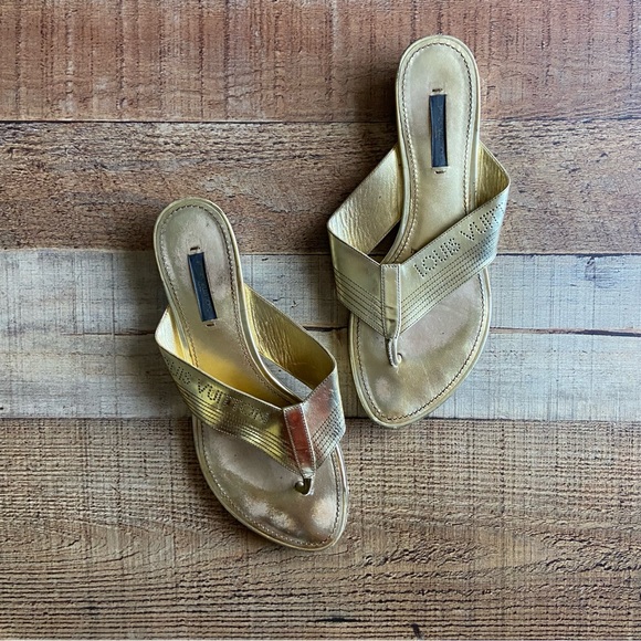 Louis Vuitton Gold Sandals 38 - Picture 2 of 8